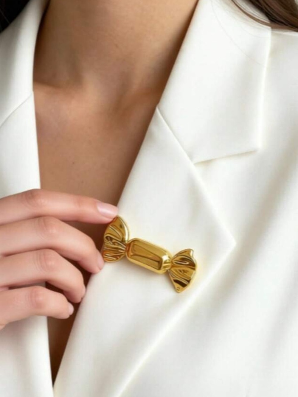 Gold Candy-Shaped Brooch Pin - Elegant Womens Jewelry R 538